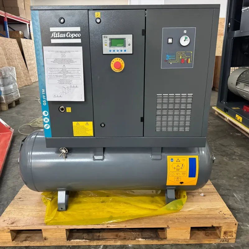 Винтов компресор с впръскване на масло Atlas Copco G5 FF 5,5 kW 7,5 HP Интегриран изсушител Оригинален